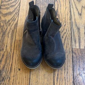 No Call Brown Leather Ankle Boots